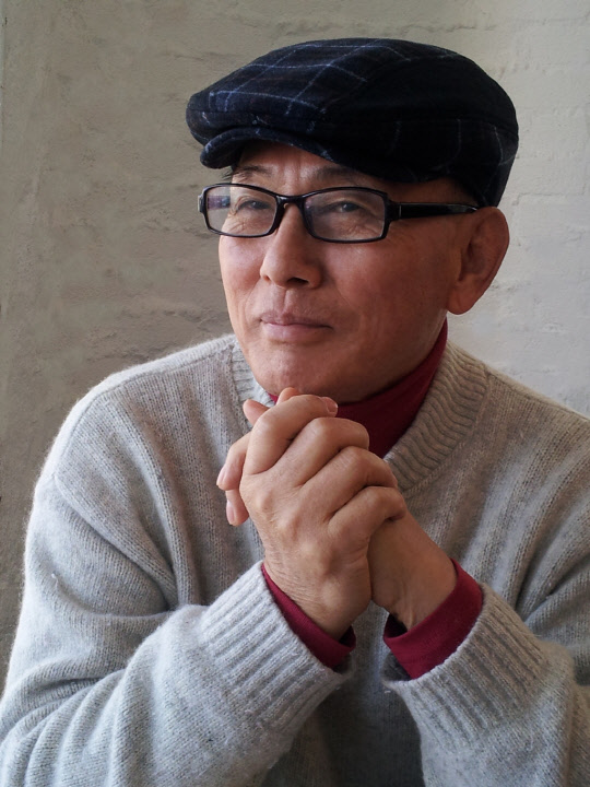 제4회 매일신문 시니어문학상에서 시, 논픽션 부분에서 당선된 경희사이버대학교 미디어문예창작학과 김길영 학생.   경희사이버대 제공